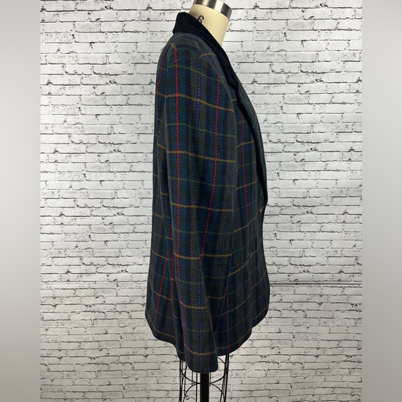 Vintage wool plaid green blazer with shoulder pads, & contrast collar,80’s,sz 14 - Picture 4 of 12